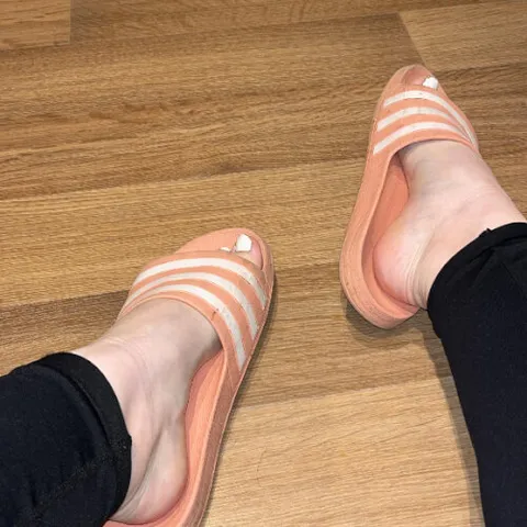 @feetgirl69