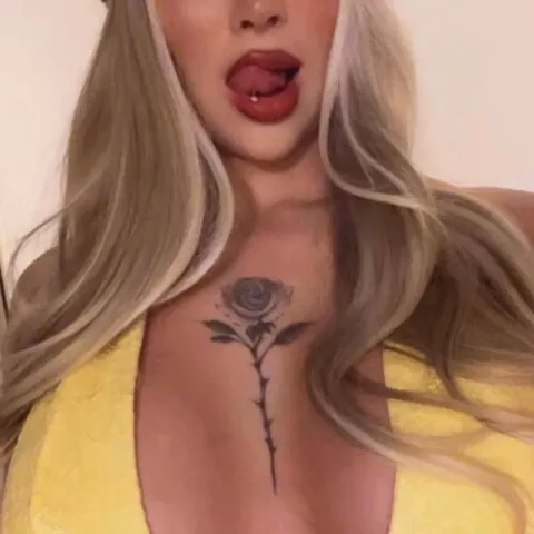 @goddassblonde