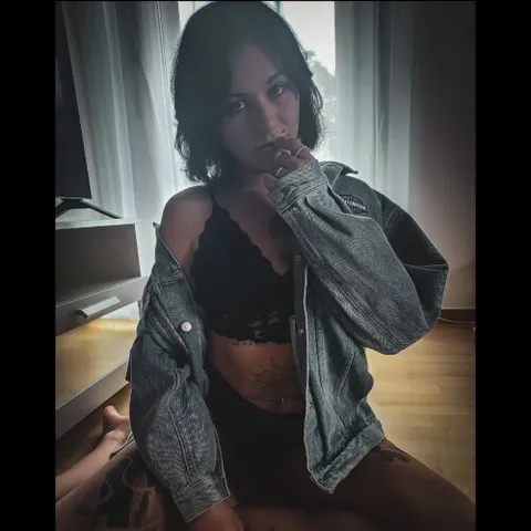 @inked_hot_mommy