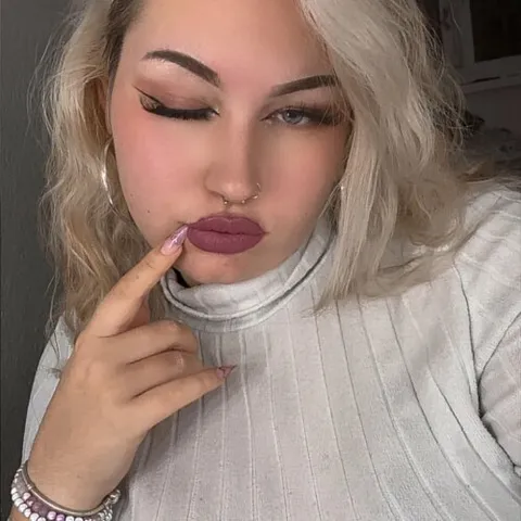 @laura_moon04