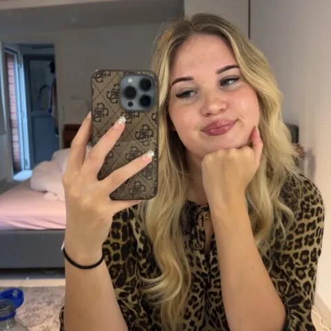 @leonieblondiii