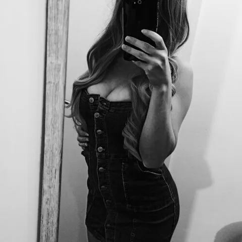 @lexxy_foxx