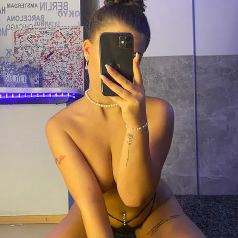 @lunassecrets