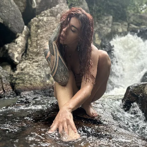 @miss_foxy