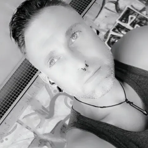 @mitschell83