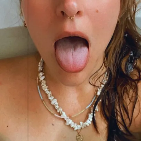 @monawolf
