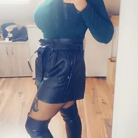 @shanicek.