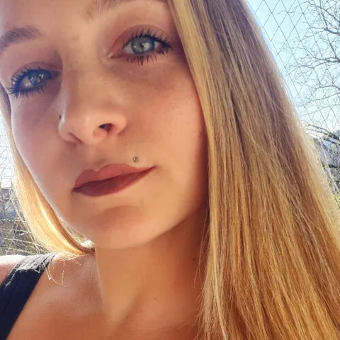 @swissgirl