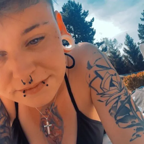 @tattoogirl98