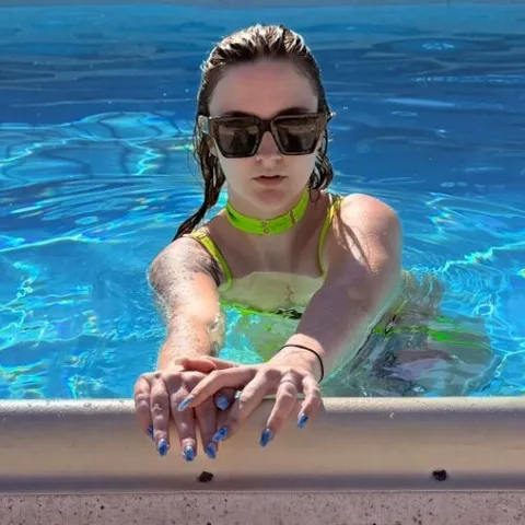 @viviluu