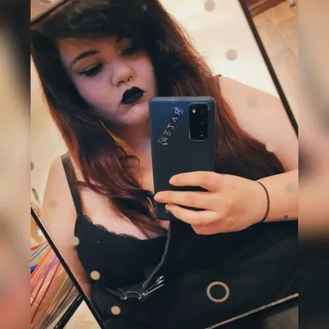@xladyvx