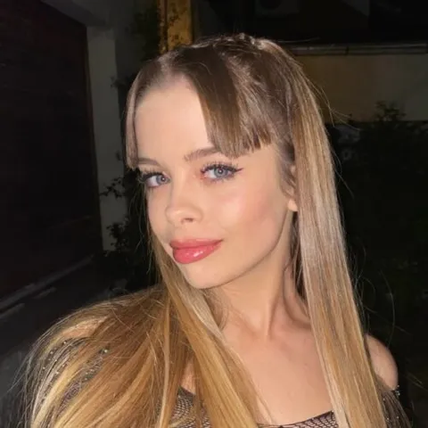 @youngblonde