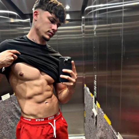 @yourmanmarci