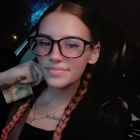 @alyssa-cynthia
