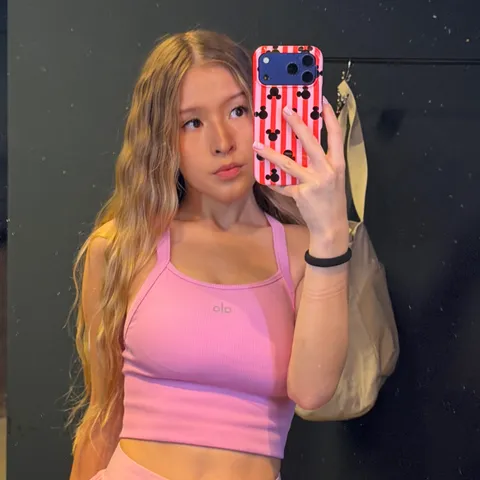 @anabelbusty