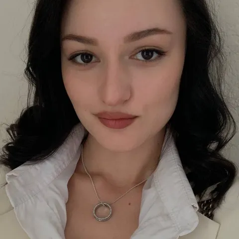@anna_bass