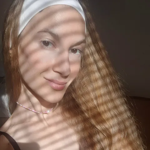 @blondieemily