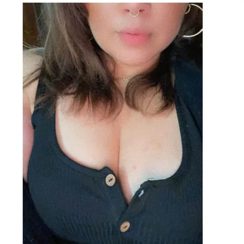 @brattygirlriot