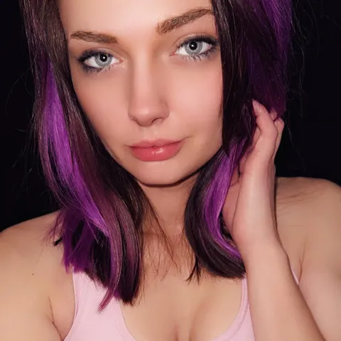 @cassiestarz