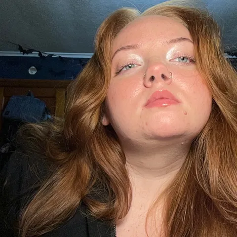 @christithequeenn