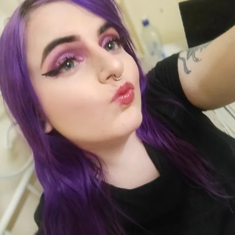 @danielleivy01