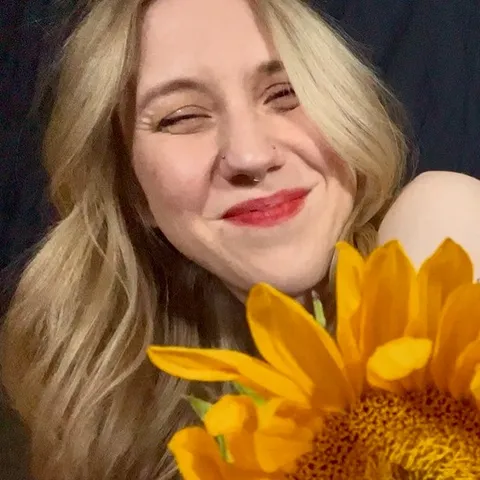 @honeyedsunflower