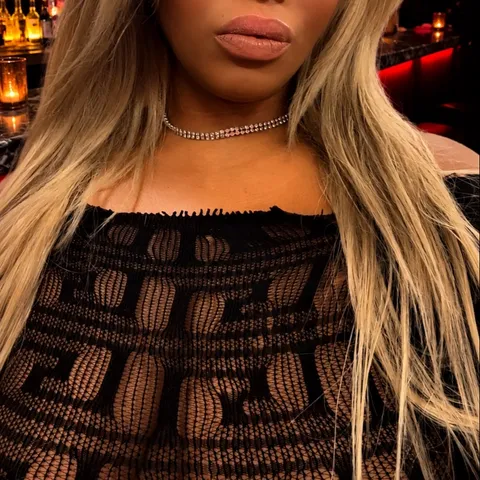 @honeyinansense
