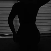 @hotfeetdelicia