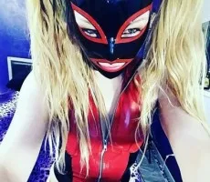 @kinkdoll