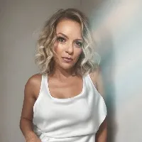 @laceycoffeegirl