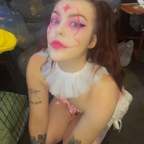@lilly-the-clown