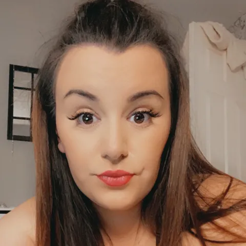 @naughtylittlesecretx