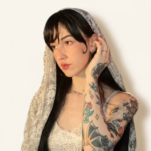 @neferetexposito