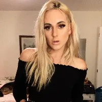 @nikajamests