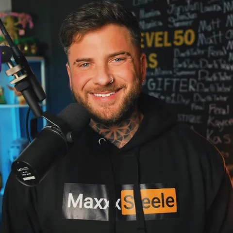 @realmaxxxsteele
