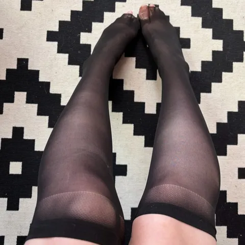 @restrictedaxelle
