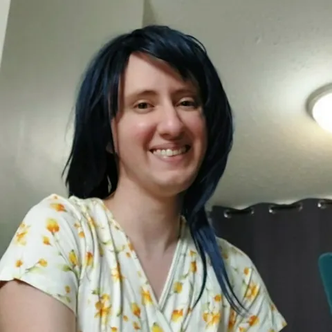 @servilesarah