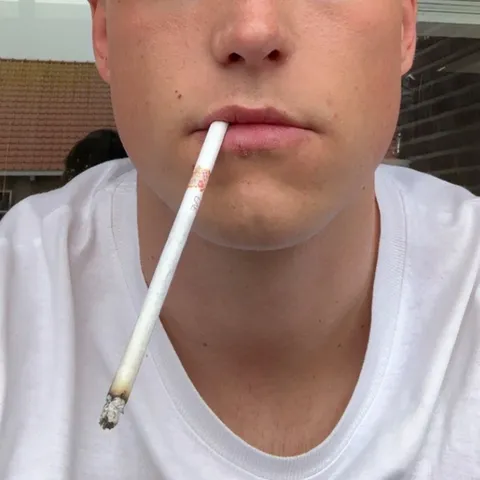 @smokingfetishguy