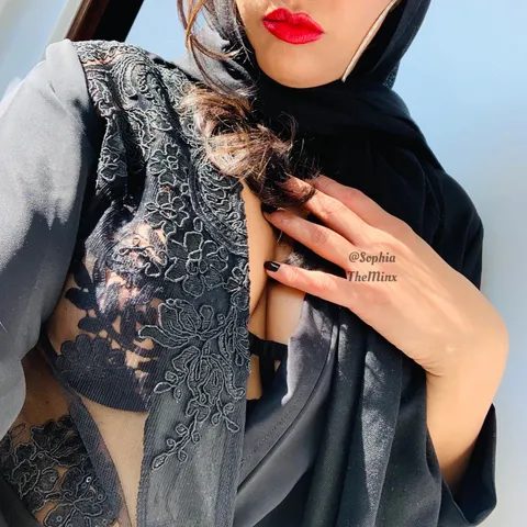@sophiatheminx