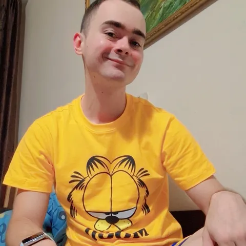 @thecollegeboy