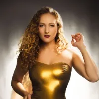 @thedivinatrix