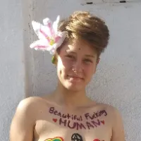 @violetvvixen
