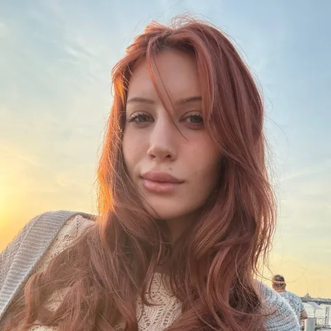 @youralice2000