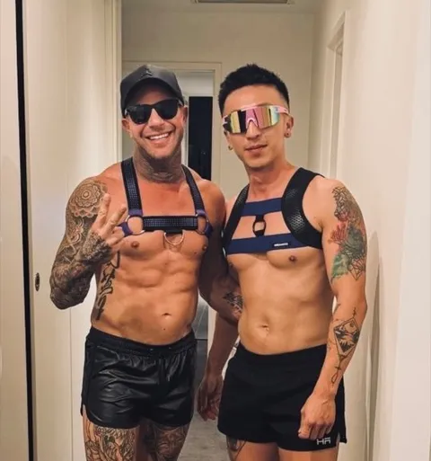 @8inchboys