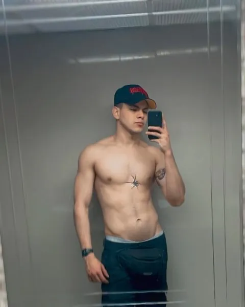 @aaron_guarohot