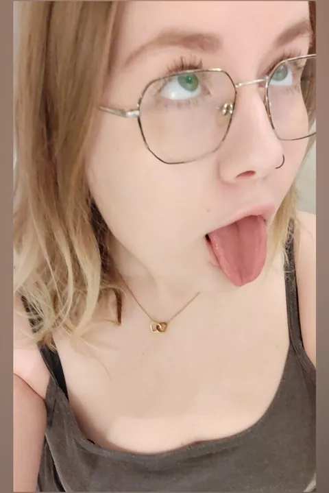@aauriebunnie