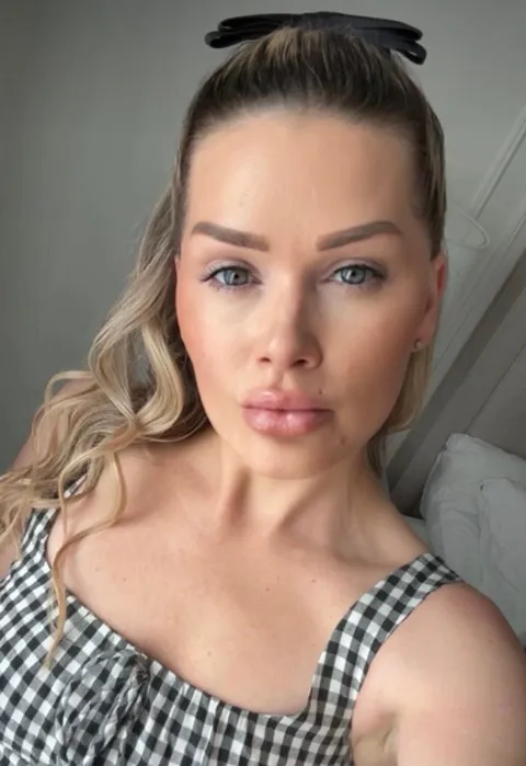 @abbycrossxxx