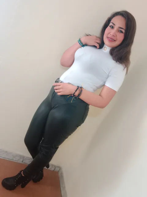 @abril-collie