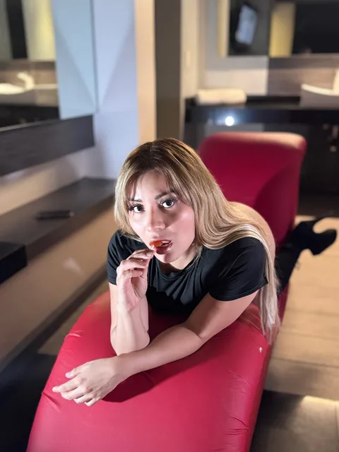 @abril_miu