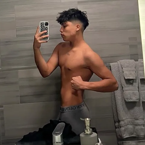 @acroyam